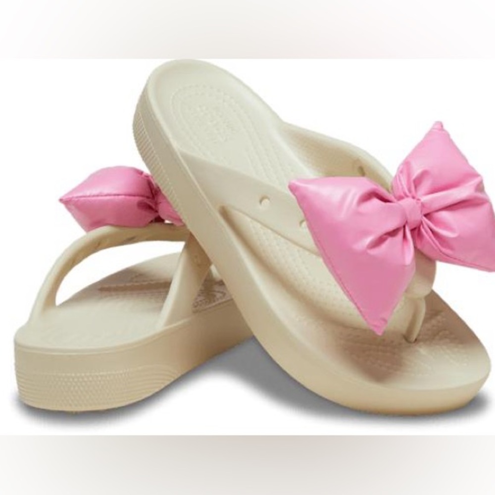 Crocs Classic Platform Bow Flip - image 1